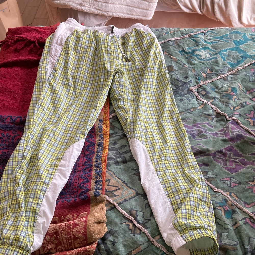 Urban outfitter windbreaker pants NEW WITHOUT TAGS